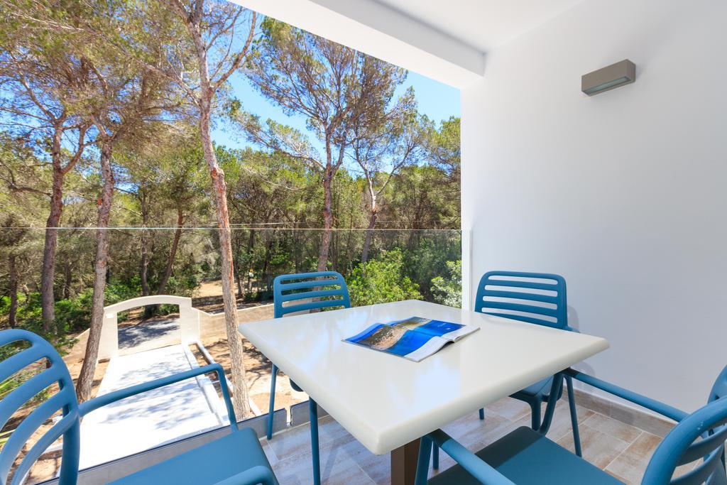 Pinos Playa Suites Playa Migjorn Exteriör bild